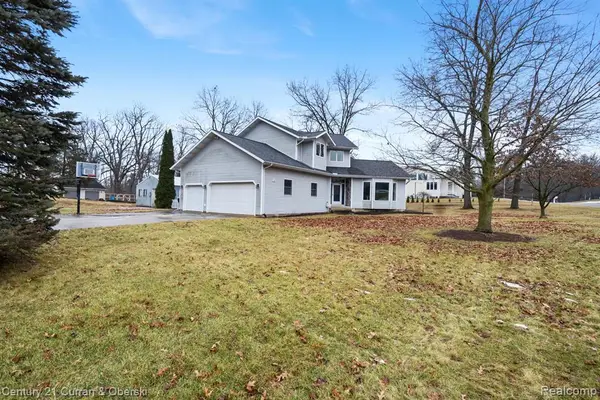 7151 Bayview Road, Jackson, MI 49201
