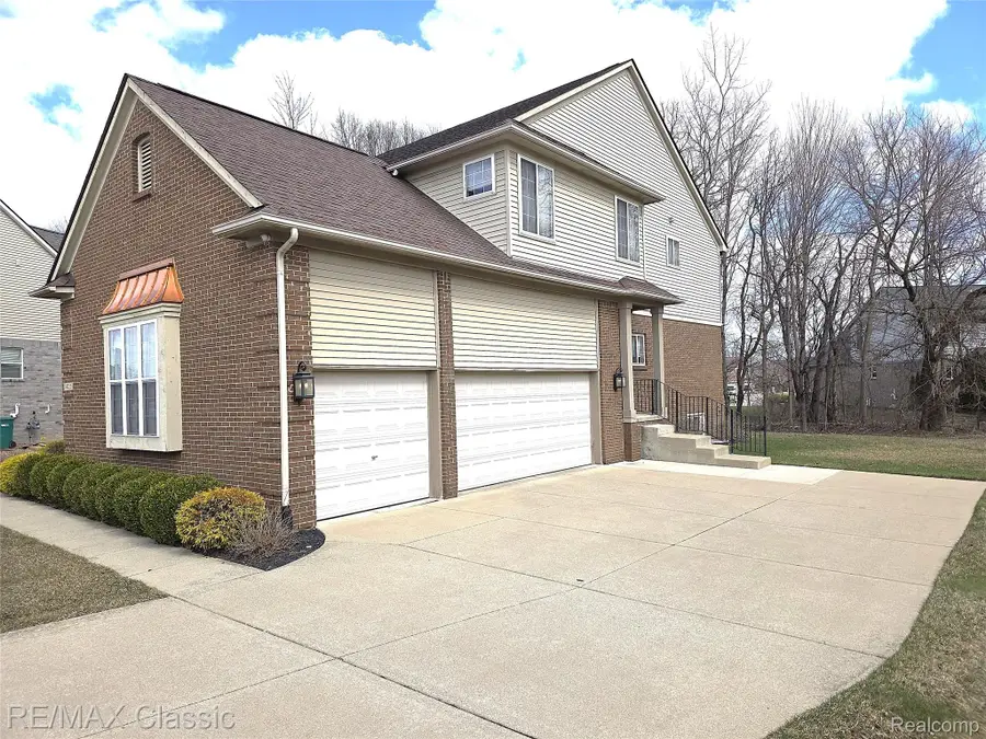 14215 Red Oak Drive, Van Buren, MI 48111 - #2