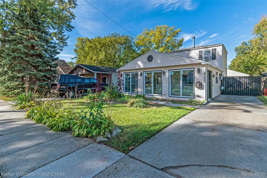 27425 Townley Street, Madison Heights, MI 48071 - #3