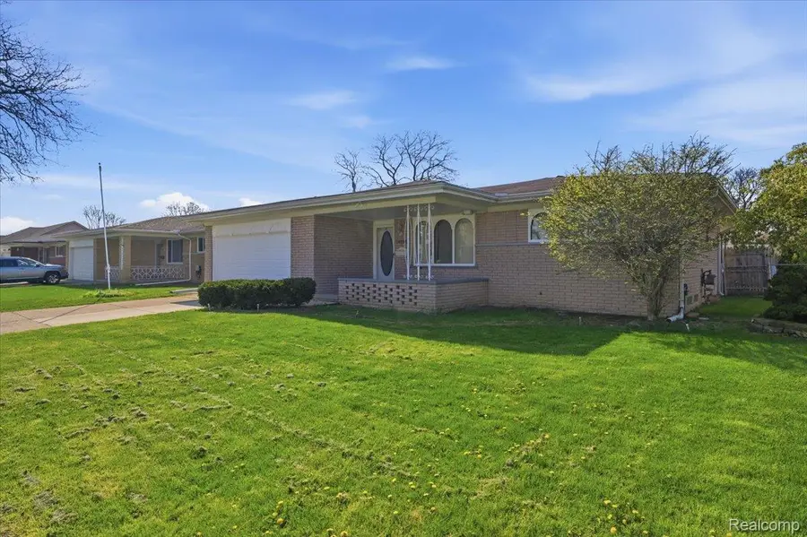 14066 Castle Avenue, Warren, MI 48088 - #3