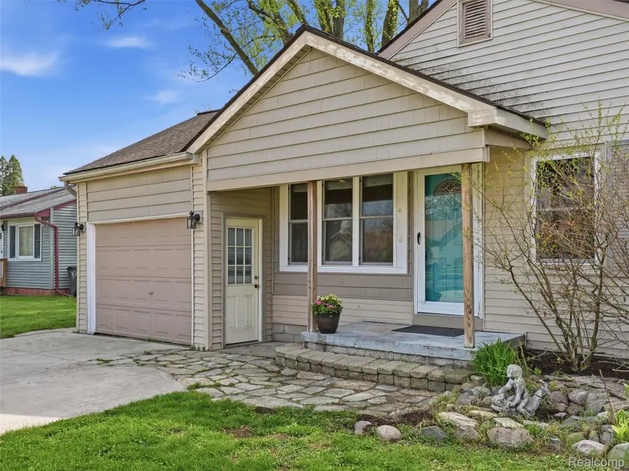23564 Donaldson Street, Clinton Township, MI 48035 - #3