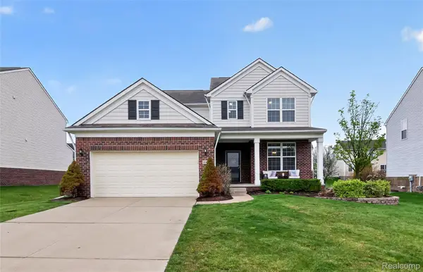 30192 Macintosh Lane, NewHudson, MI 48165