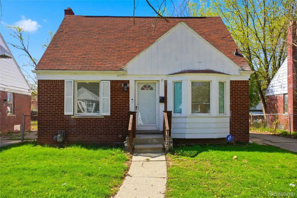 16240 Manning Street, Detroit, MI 48205 - #1