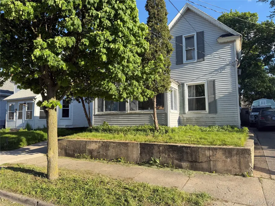 742 Olympia Street Sw, Grand Rapids, MI 49503 - #3