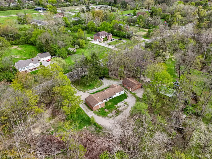 25205 Inkster Road, Farmington Hills, MI 48336 - #2