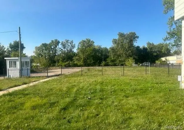 4028 W Pierson Road, Flint, MI 48504 - #2