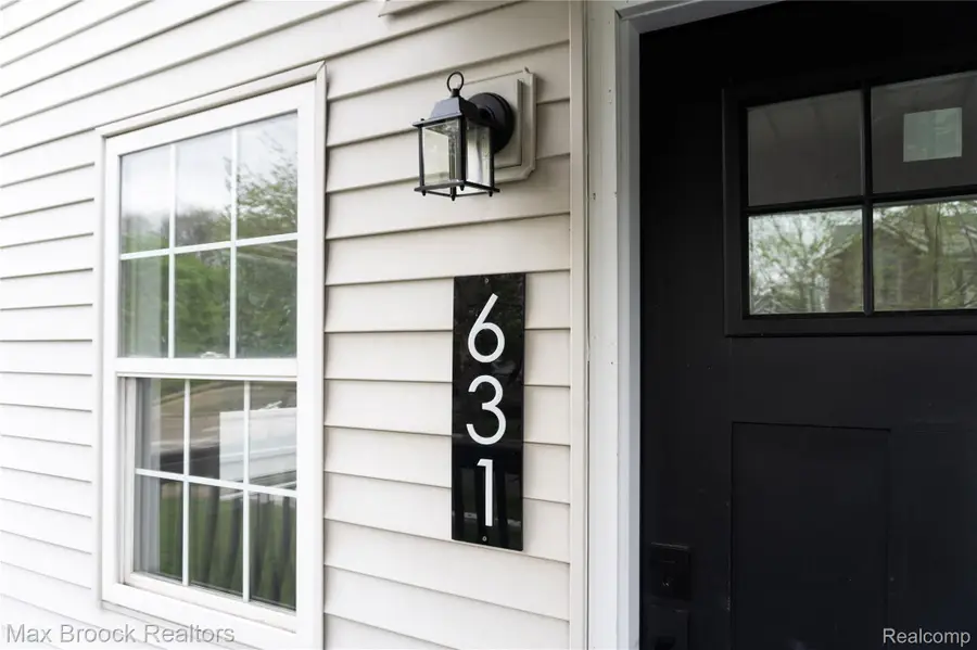 631 Humphrey Avenue, Birmingham, MI 48009 - #3