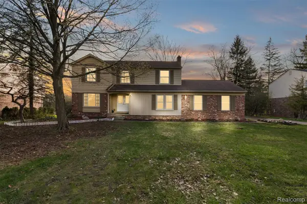 5686 Stratford Drive, WestBloomfield, MI 48322