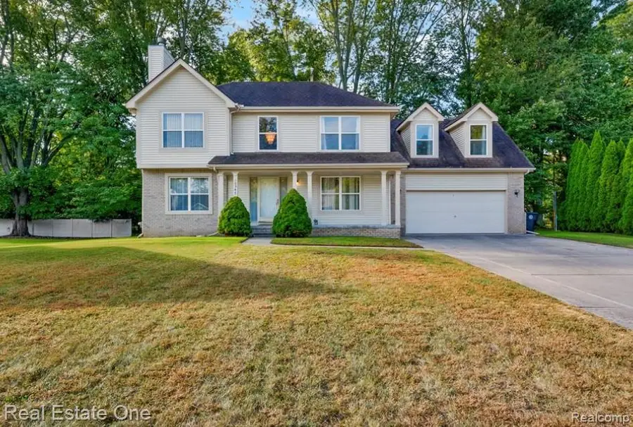 30947 Kenwood Court, Livonia, MI 48152 - #3