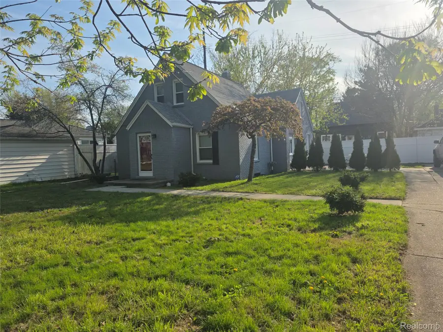 21958 Birchwood Avenue, Eastpointe, MI 48021 - #2