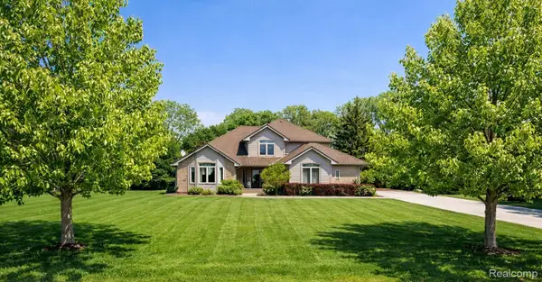 4197 Lake Forest Drive E, AnnArbor, MI 48108