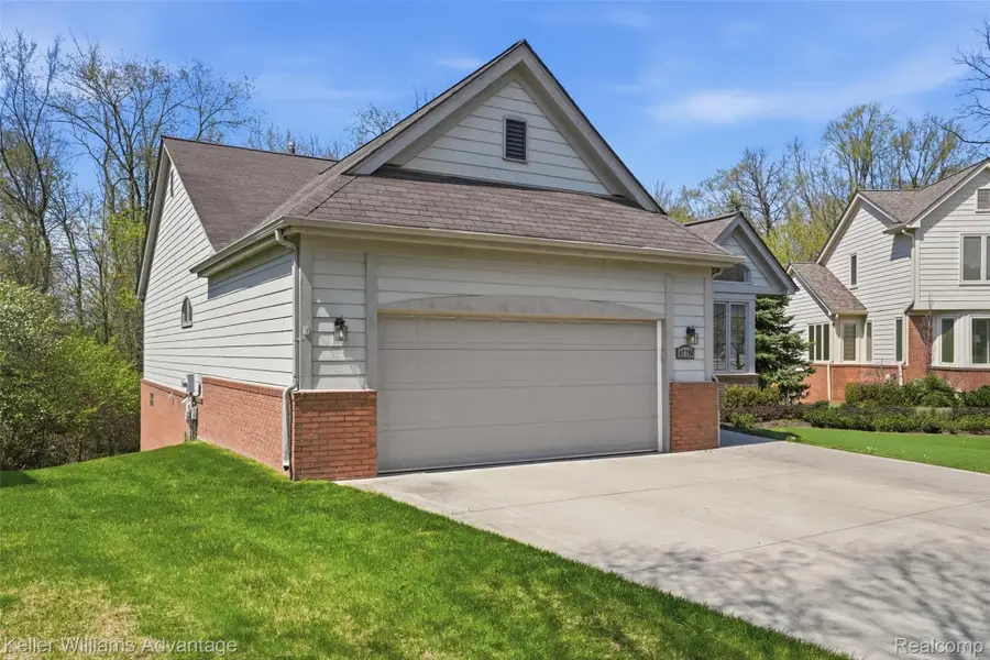 47796 Arbor Trail, Northville, MI 48168 - #2