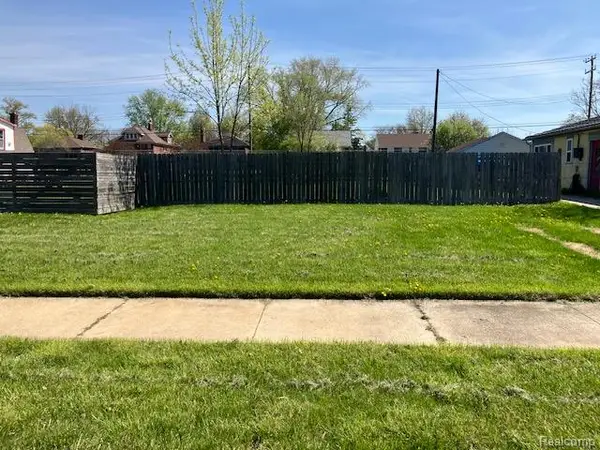 664 Ashland Street, Detroit, MI 48215