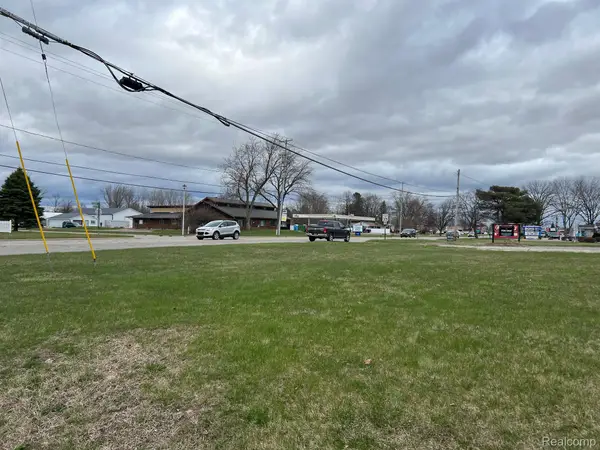 1436 E Pierson Road, Flushing, MI 48433