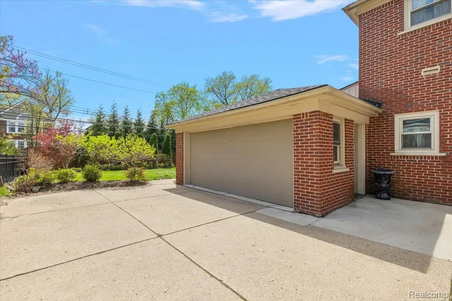 1004 Wimbleton Drive, Birmingham, MI 48009 - #3