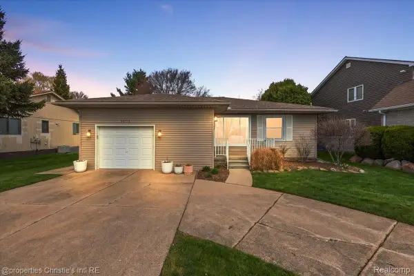 39173 Lakeshore Drive, HarrisonTownship, MI 48045
