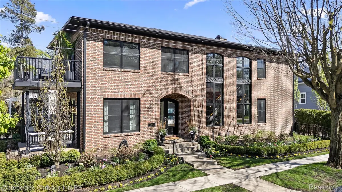 850 Greenwood Street, Birmingham, MI 48009 - #1