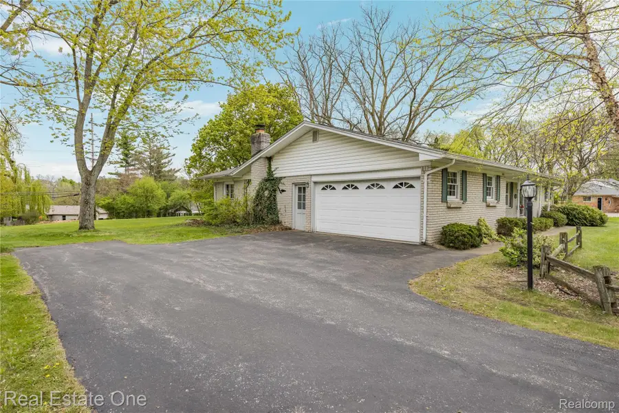 1675 Ledbury Drive, Bloomfield, MI 48304 - #3
