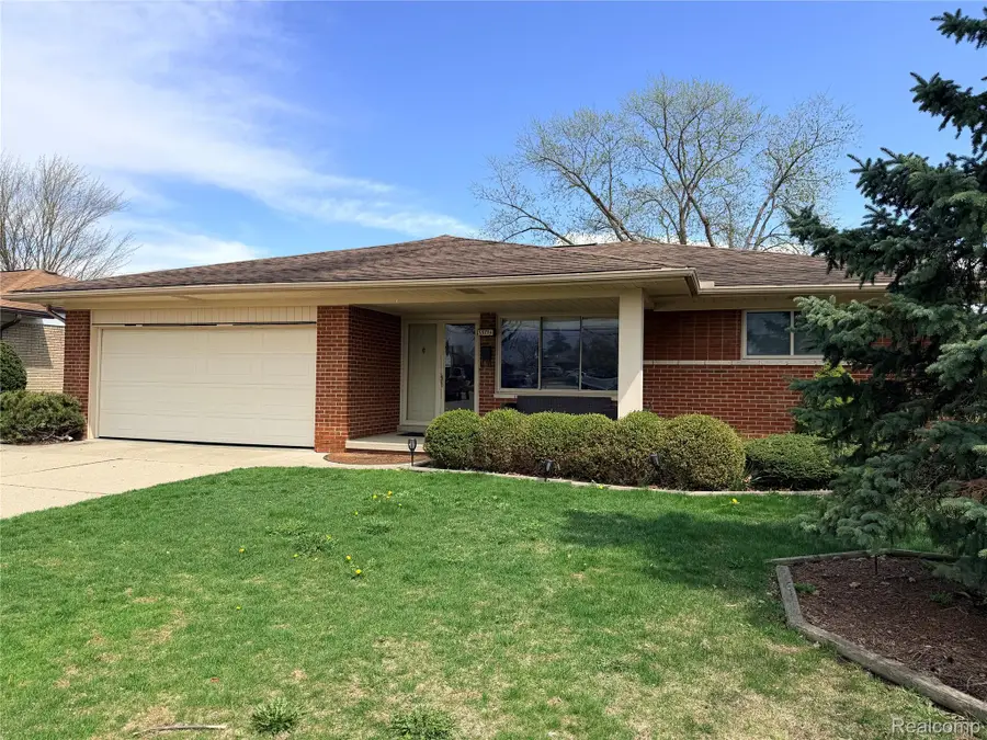 35774 Annette Drive, Sterling Heights, MI 48310 - #2