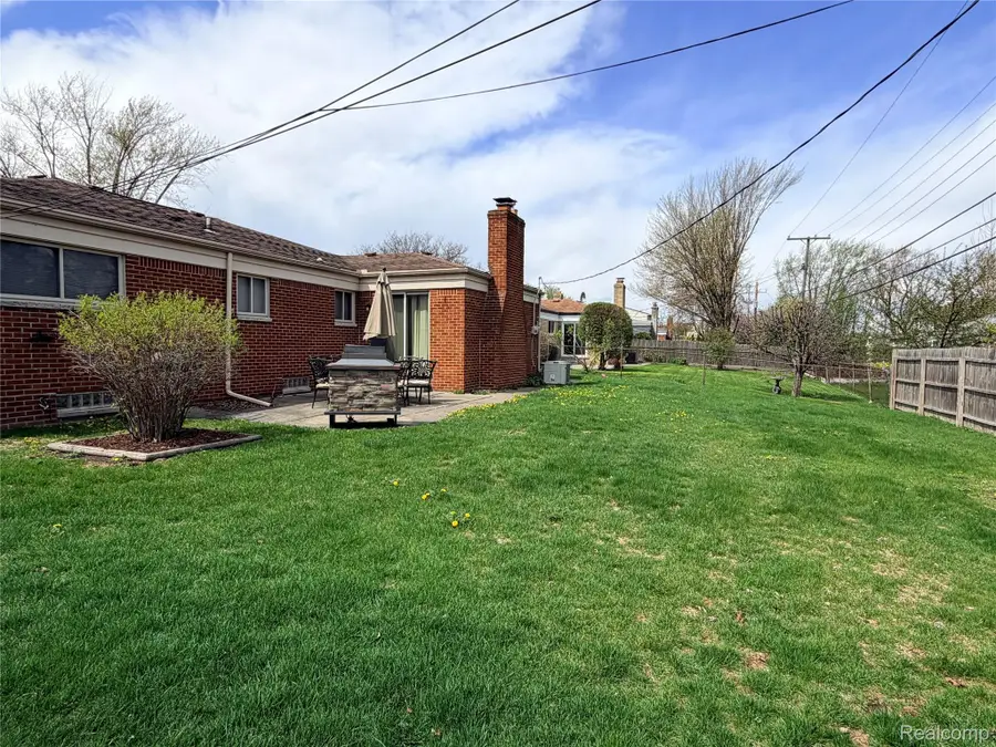 35774 Annette Drive, Sterling Heights, MI 48310 - #3