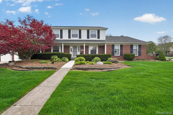 49333 Harvest Drive, Plymouth, MI 48170