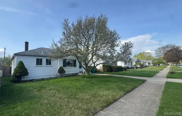 29455 Rosslyn Avenue, GardenCity, MI 48135