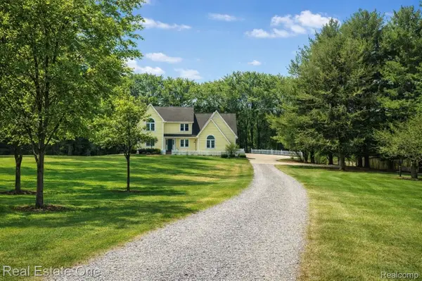 760 E Snell Road, Rochester, MI 48306