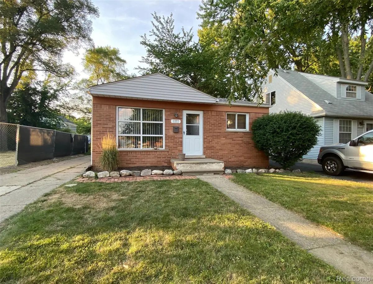 1377 Chapin Avenue, Birmingham, MI 48009 - #1