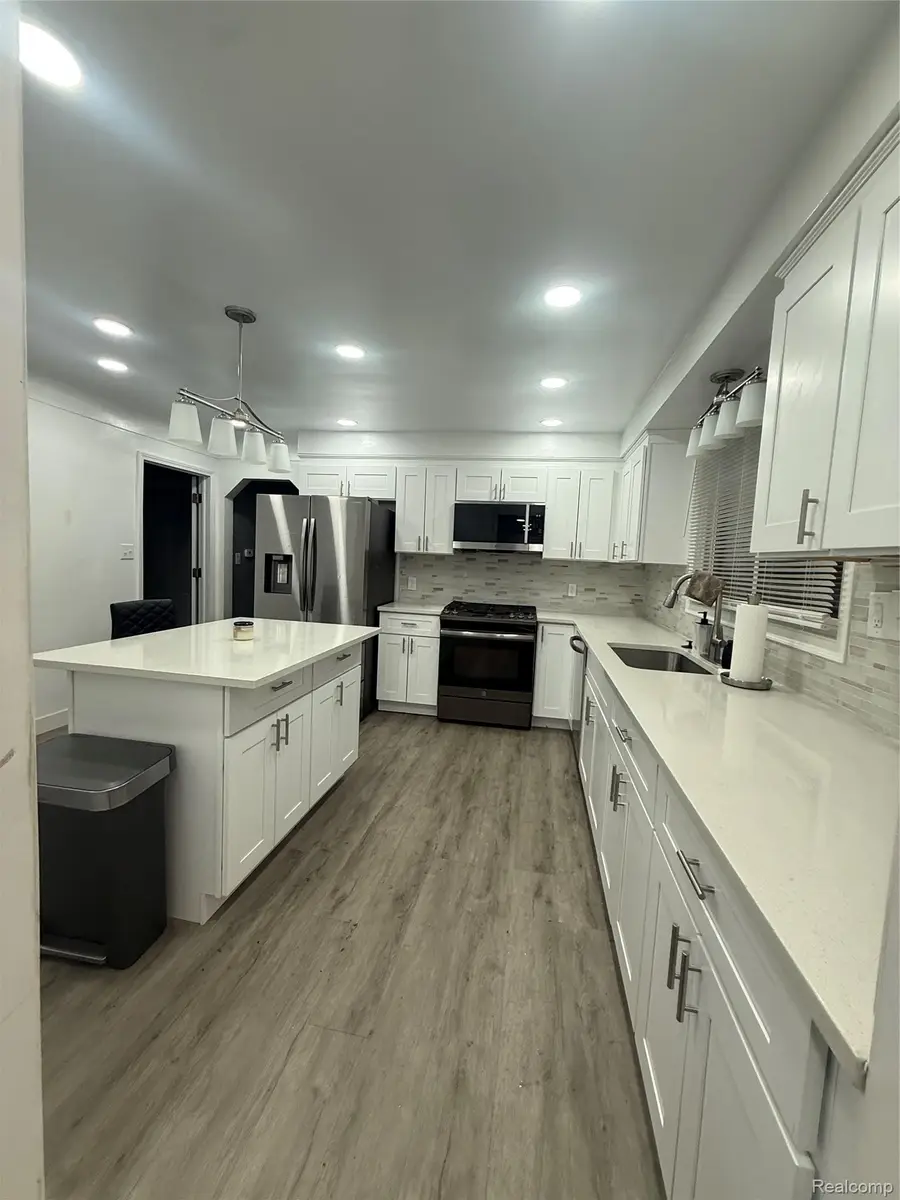 44862 Willis Road, Belleville, MI 48111 - #2
