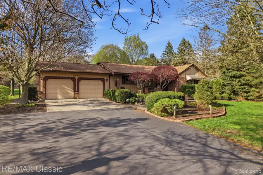 4134 Sleeth Road, Commerce Township, MI 48382 - #3
