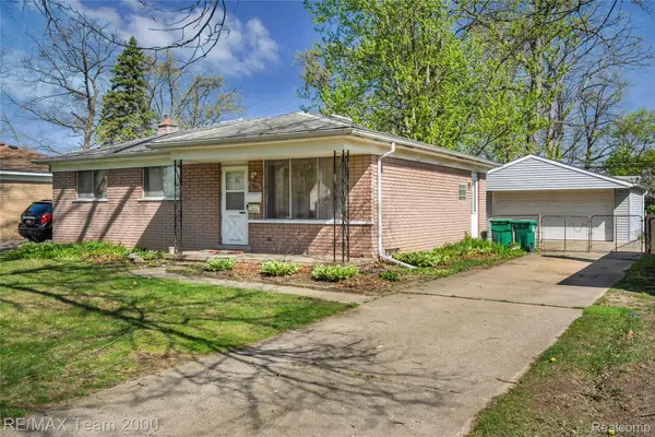 33622 Bock Street, GardenCity, MI 48135