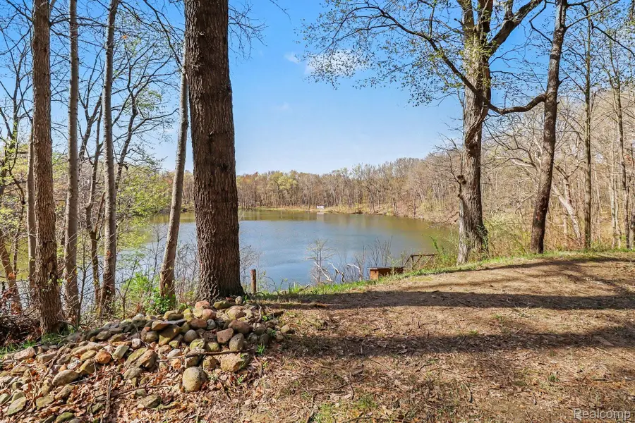 8815 Milford Road, Holly, MI 48442 - #2