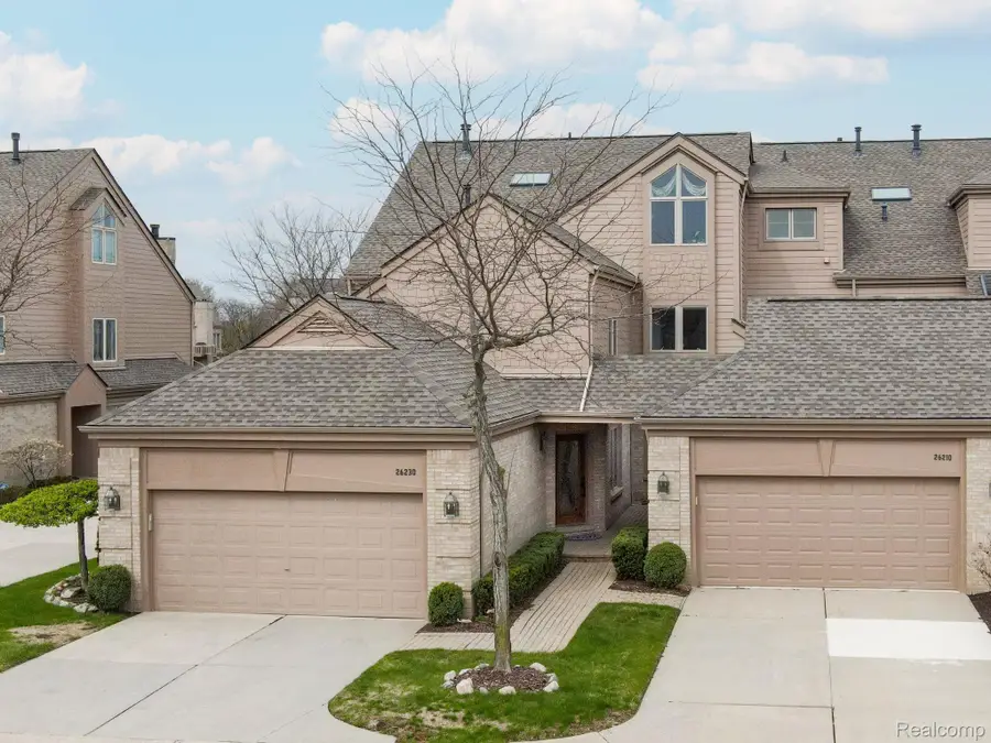 26230 Harbour Pointe Drive S #44, Harrison Township, MI 48045 - #3