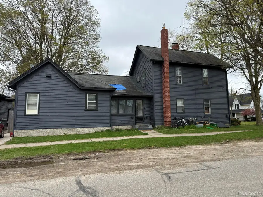 1138 W Oregon Street, Lapeer, MI 48446 - #2