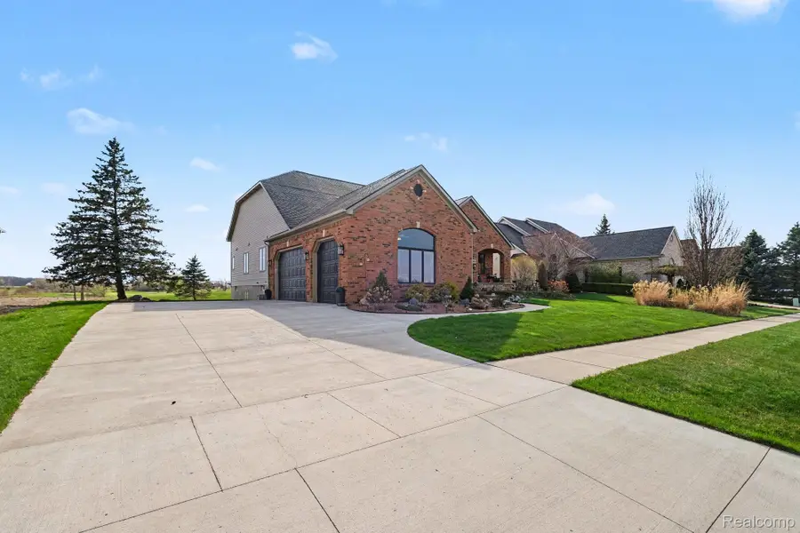 9084 Copper Ridge Drive, Davison, MI 48423 - #2