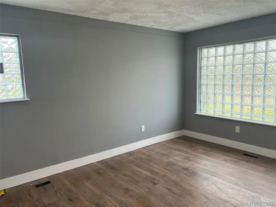 4337 Algonquin Street, Detroit, MI 48215 - #3