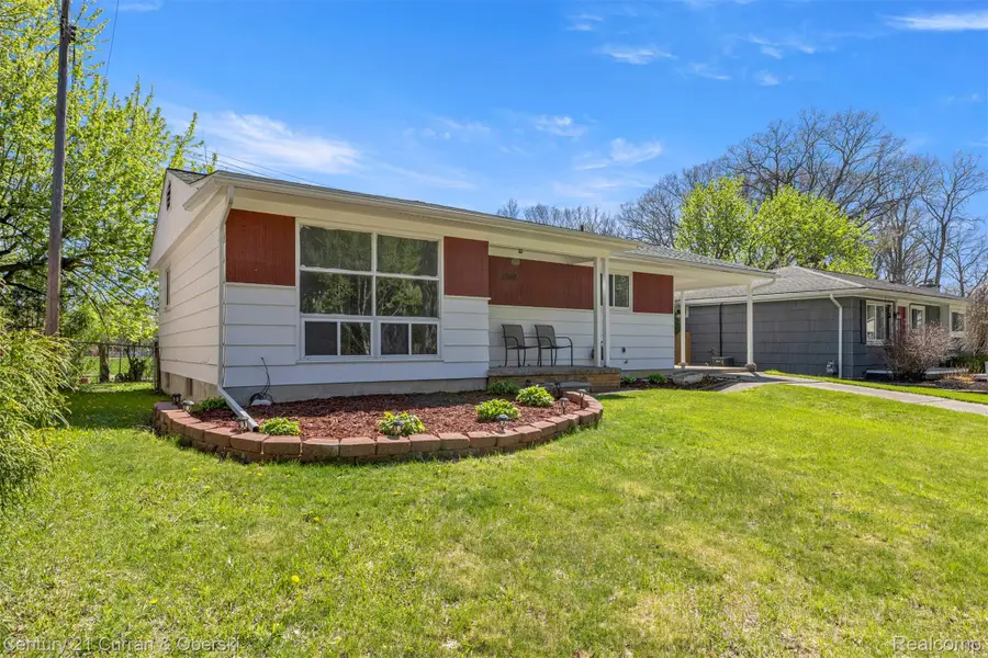 2269 S Circle Drive, Ann Arbor, MI 48103 - #2