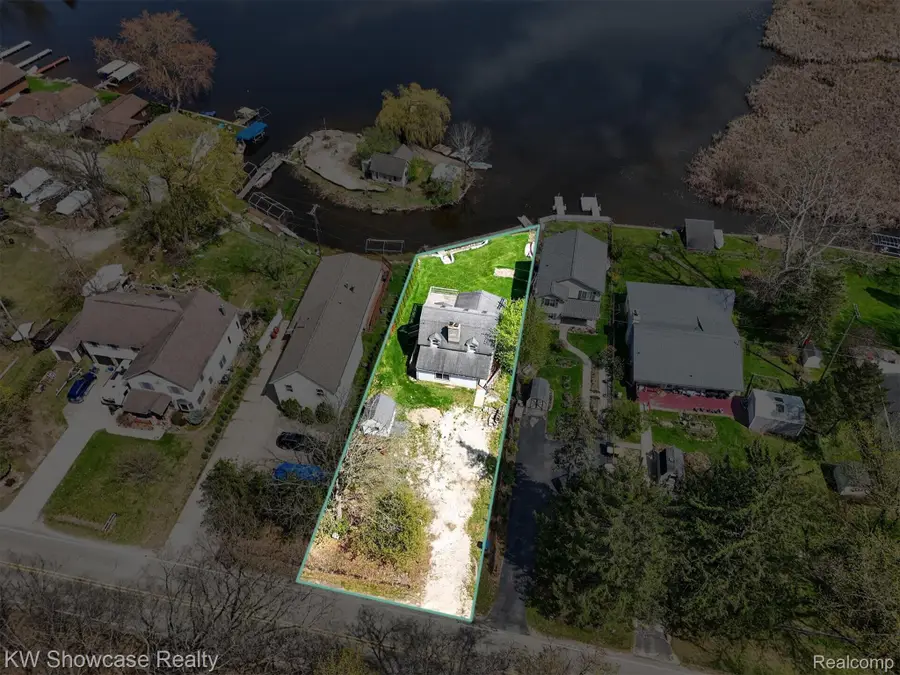 6354 Bennett Lake Road, Fenton, MI 48430 - #2