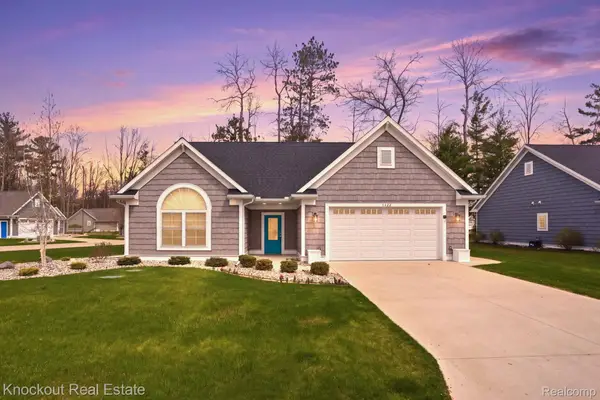 7422 Aspen Creek Drive, Midland, MI 48642