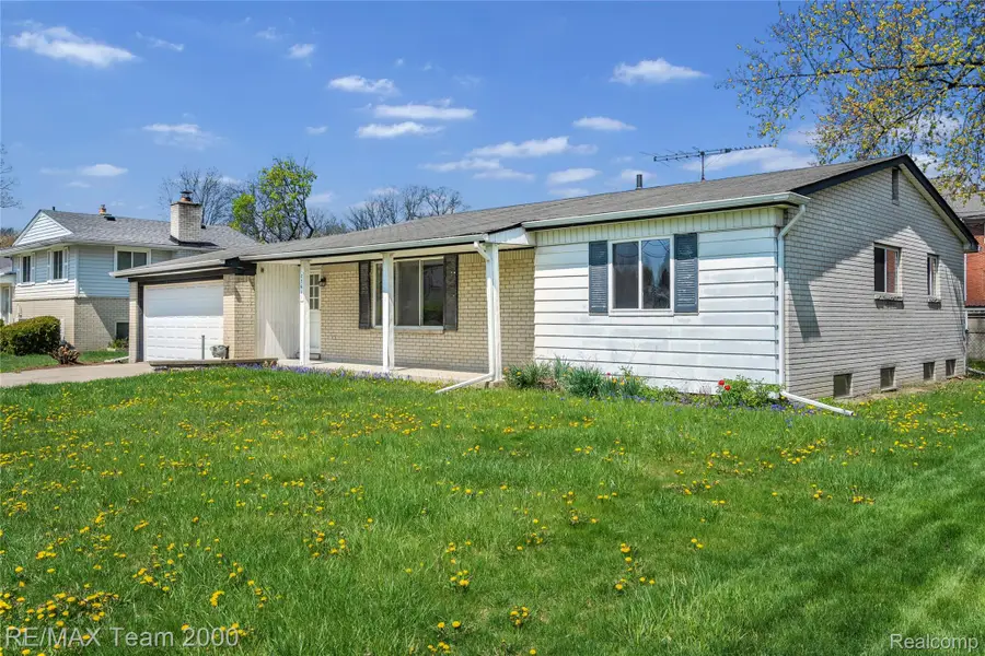 23611 Aviva Street, Clinton Township, MI 48035 - #2