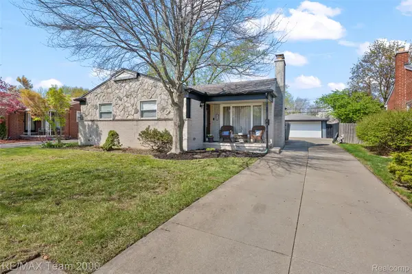 26734 Clairview Drive, DearbornHeights, MI 48127
