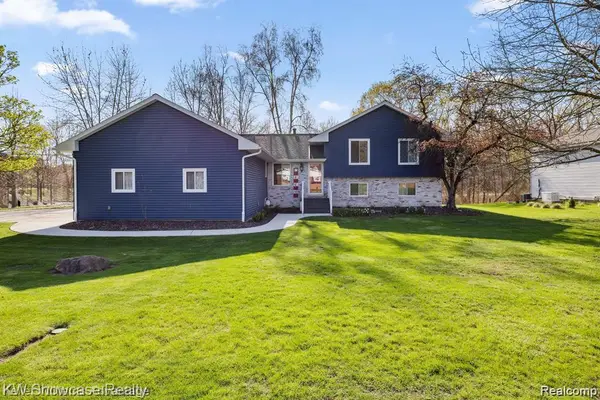 543 Woodland Drive, SouthLyon, MI 48178