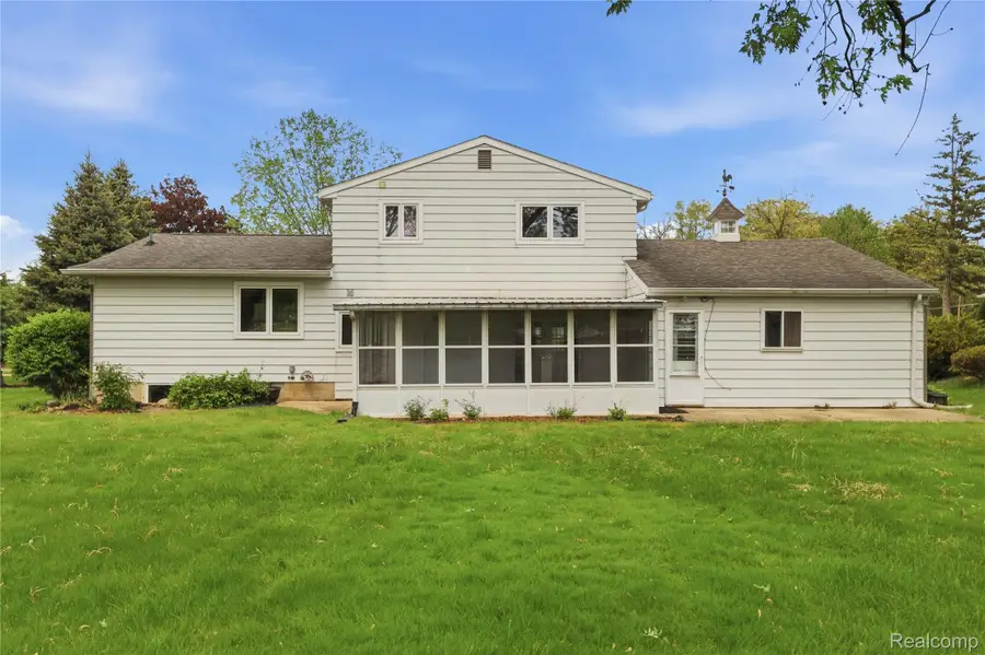 4168 Mccandlish Road, Grand Blanc, MI 48439 - #2