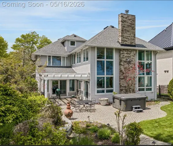 30134 Jefferson Avenue, StClairShores, MI 48082