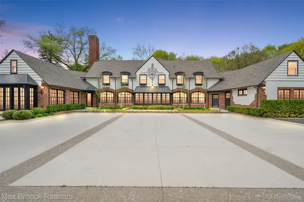 1583 Clarendon Road, BloomfieldHills, MI 48302