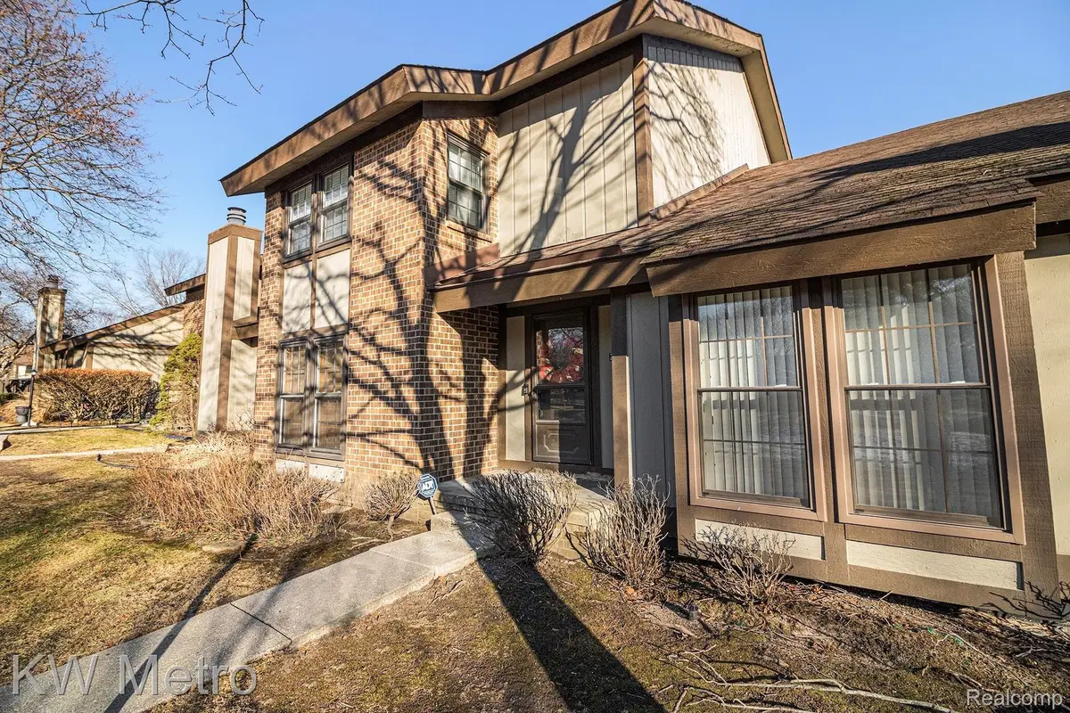 25062 Oakbrooke Drive, Southfield, MI 48033 - #1