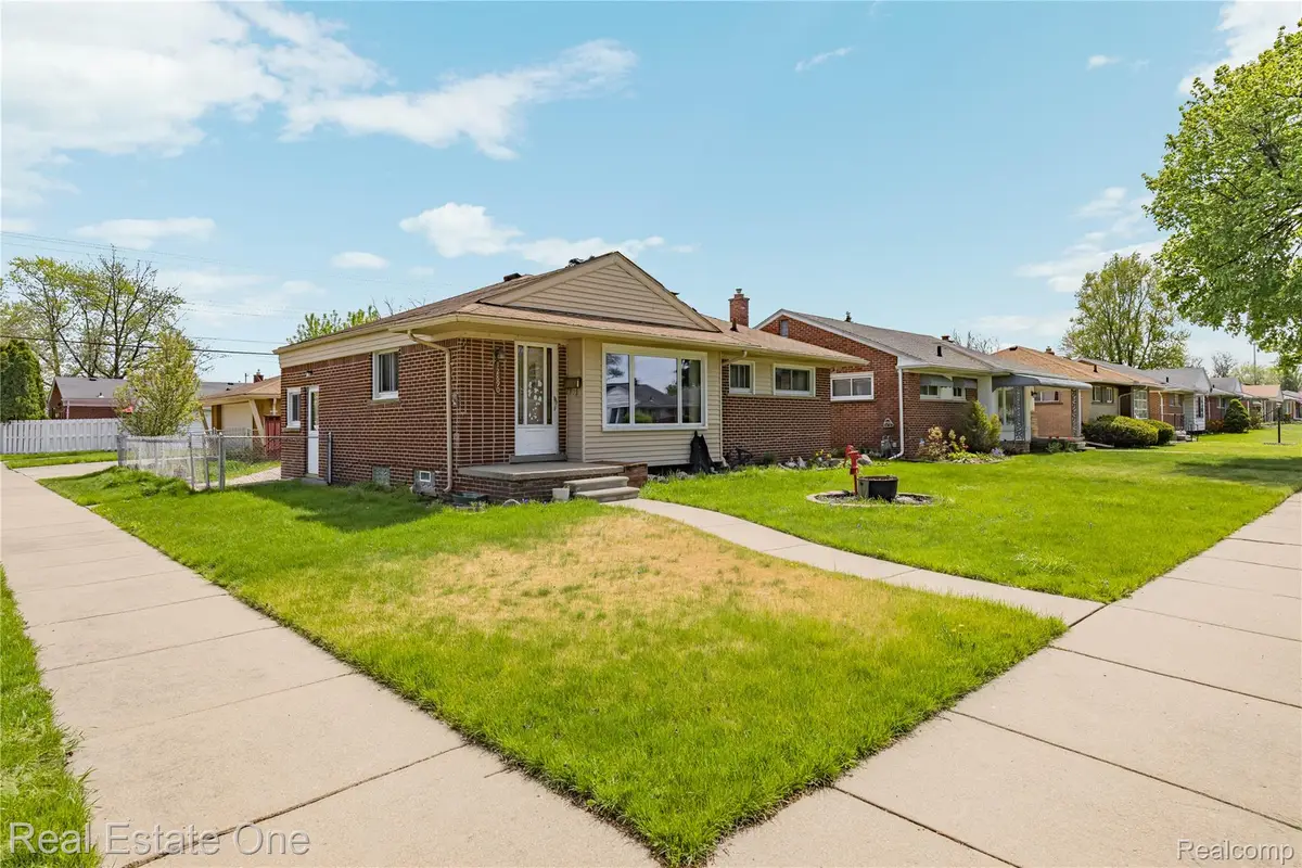 12890 Hemingway, Redford, MI 48239 - #1