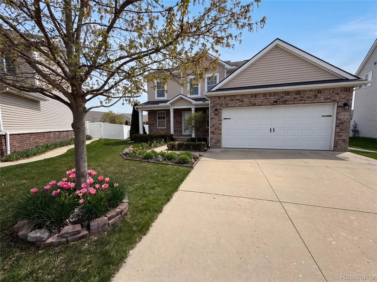 42824 Greystone Drive, Sterling Heights, MI 48313 - #1