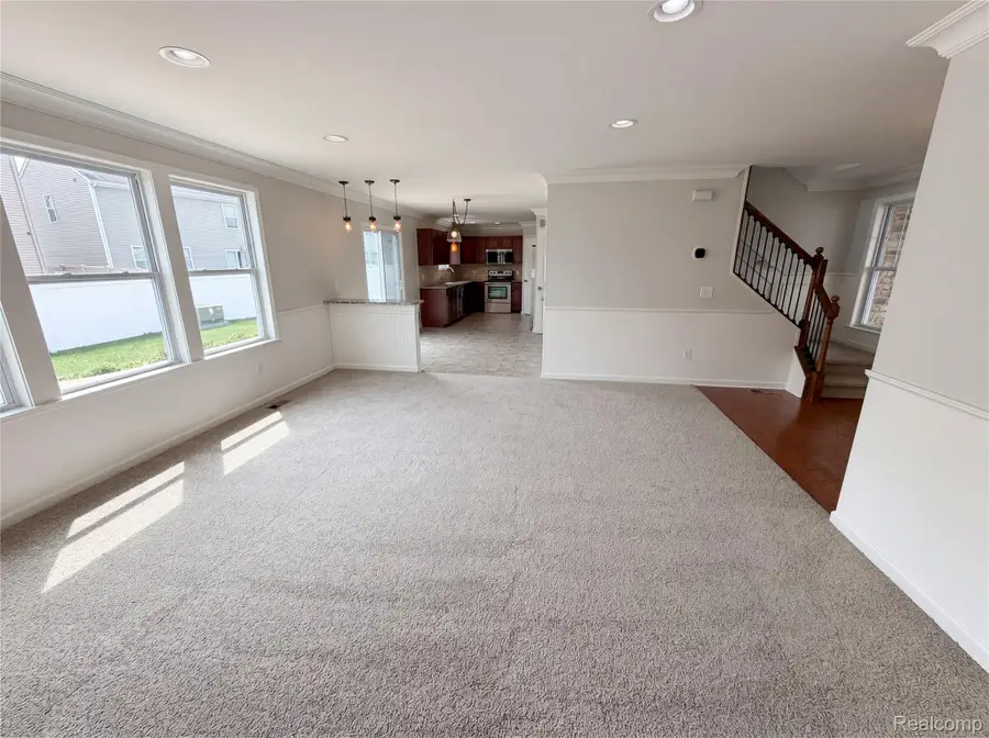 42824 Greystone Drive, Sterling Heights, MI 48313 - #3