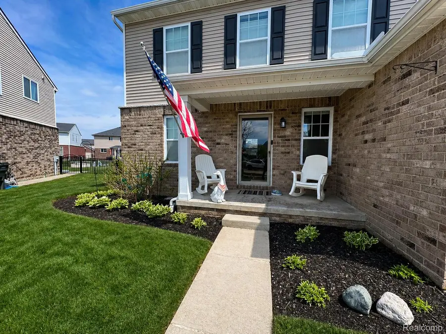 20489 Damask Circle, Clinton, MI 48038 - #3